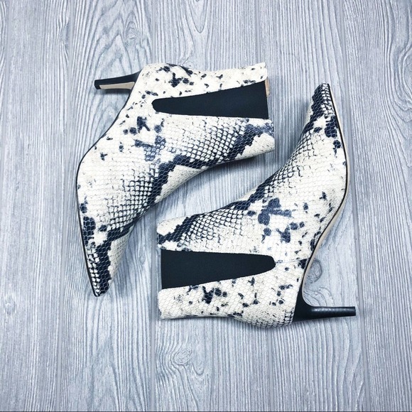 Joie Ralti python print booties ivory size 7 - Picture 5 of 11